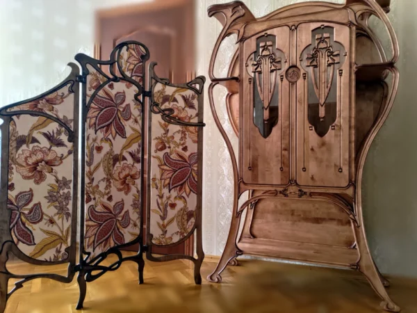 A&D Art Nouveau Furniture -  Armoire or small china cabinet or cupboard or Bar Cabinet - Image 3